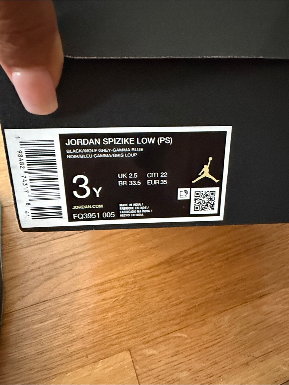 Jordan Kids Black & Turquoise Hook-and-Loop Sneakers with Elephant Print - Picture 5 of 5